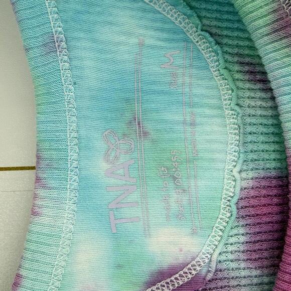 TNA by Aritzia Blue and Pink Tie-Dye Thermal Rounded Hem Tee - Size - Medium - Picture 5 of 6